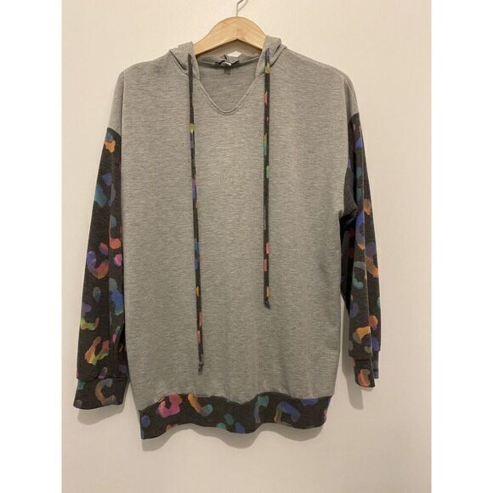 White Birch Woman's Pullover Lightweight Hoodie Gray Sweatshirt Colorful Soft